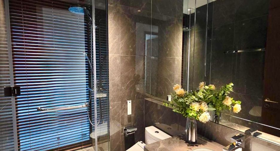 For sale 2 bedrooms condo in Bang Rak, Bangkok