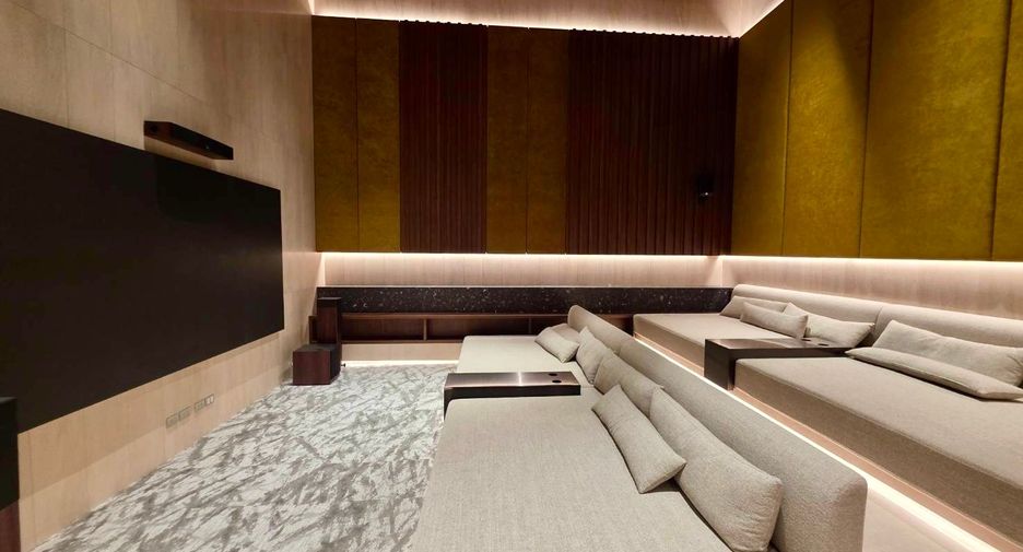 For sale 2 bedrooms condo in Bang Rak, Bangkok