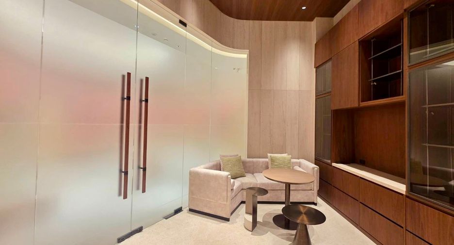 For sale 2 bedrooms condo in Bang Rak, Bangkok