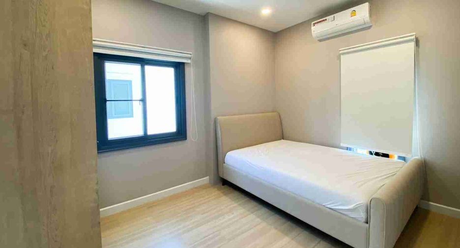 For sale 3 bedrooms house in Bang Lamung, Chonburi