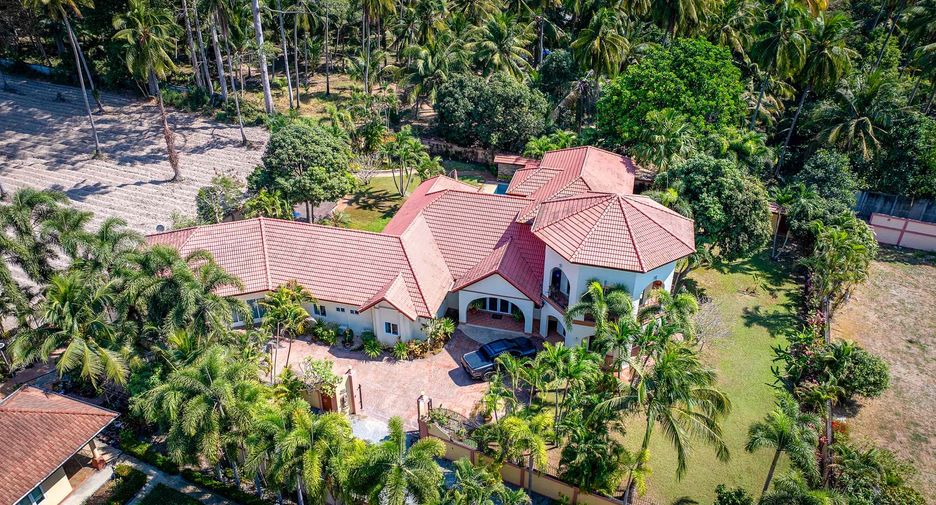 Villa zur Miete und zum Kauf mit 5 Zimmer in Bang Lamung, Chonburi