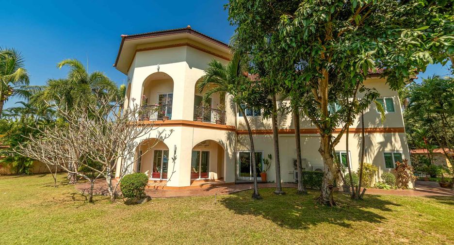 Villa zur Miete und zum Kauf mit 5 Zimmer in Bang Lamung, Chonburi