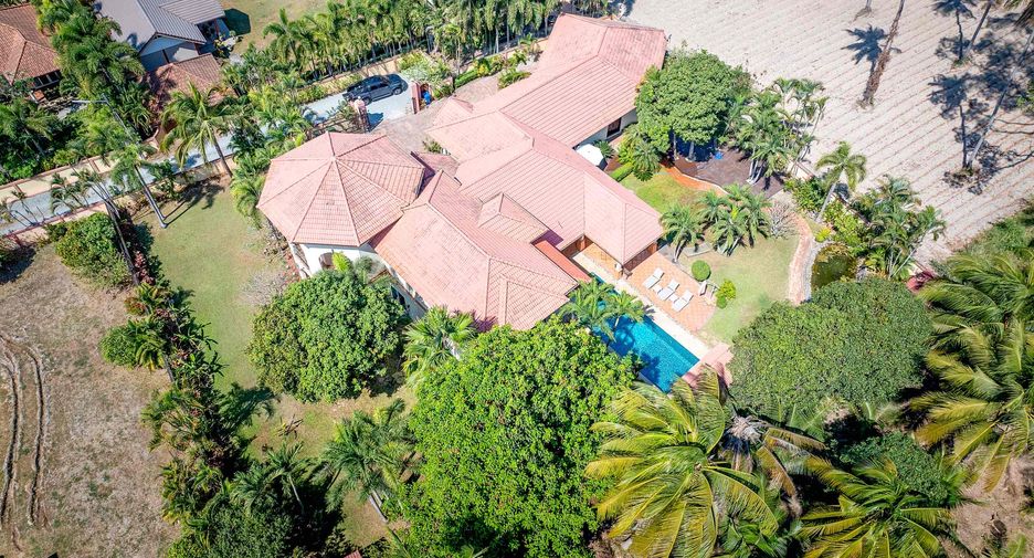 Villa zur Miete und zum Kauf mit 5 Zimmer in Bang Lamung, Chonburi