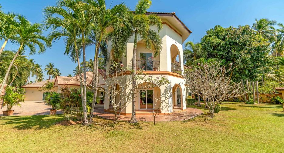 Villa zur Miete und zum Kauf mit 5 Zimmer in Bang Lamung, Chonburi