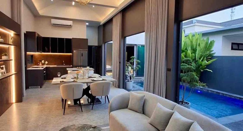Villa zur Miete und zum Kauf mit 4 Zimmer in Bang Lamung, Chonburi