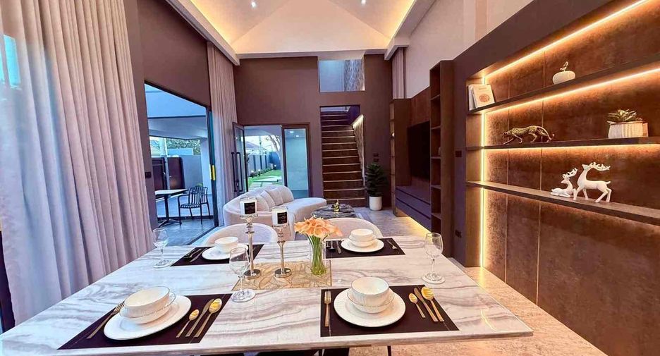 Villa zur Miete und zum Kauf mit 4 Zimmer in Bang Lamung, Chonburi
