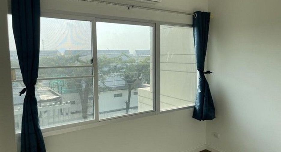 Haus zur Miete mit 3 Zimmer in Thung Khru, Bangkok