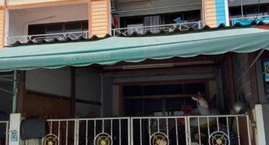 Reihenhaus zum Kauf mit 1 Zimmer in Bang Lamung, Chonburi
