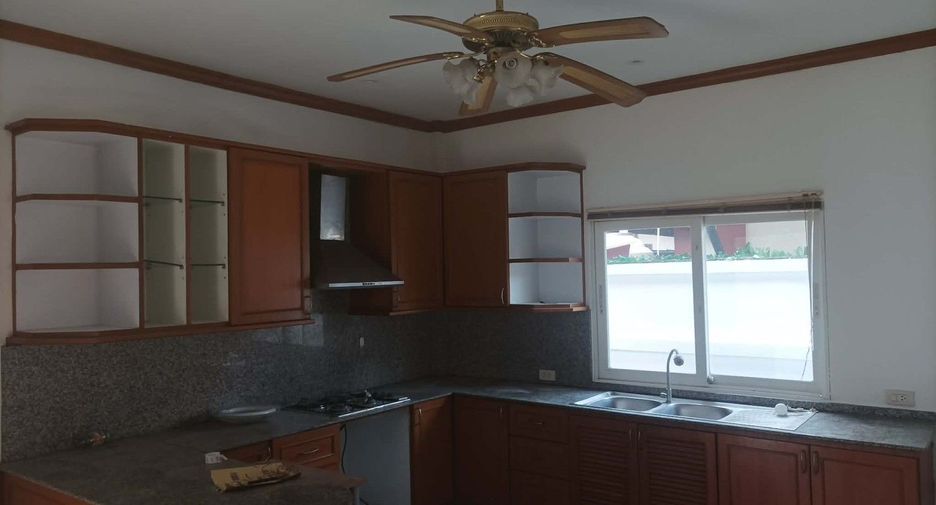 For sale 2 ベッドルーム house in Bang Lamung, Chonburi
