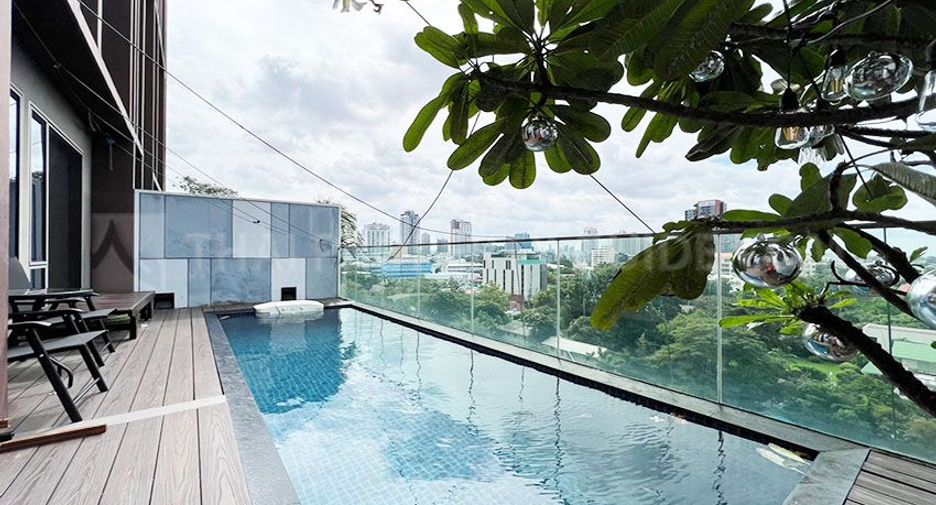 ให้เช่า 2 ห้องนอน คอนโด ใน คลองเตย, กรุงเทพฯ
