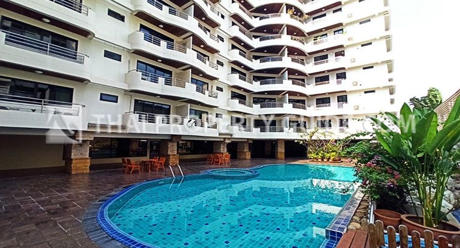 À louer 3 chambres appartement à Khlong Toei, Bangkok