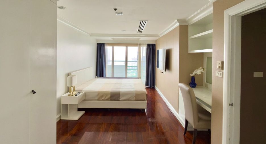 À louer 3 chambres condo à Khlong Toei, Bangkok