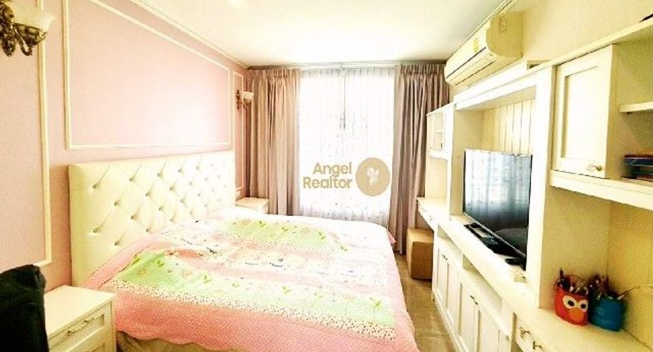 For sale 2 bedrooms condo in Pom Prap Sattru Phai, Bangkok