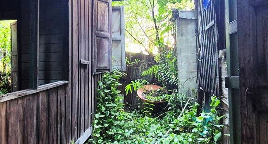For sale 3 bedrooms retail Space in Phra Nakhon, Bangkok