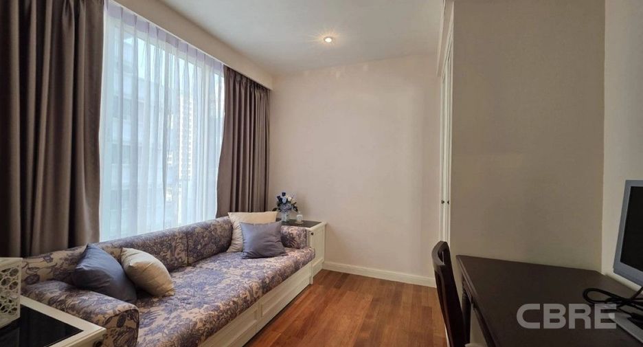 For sale 1 bed condo in Pathum Wan, Bangkok