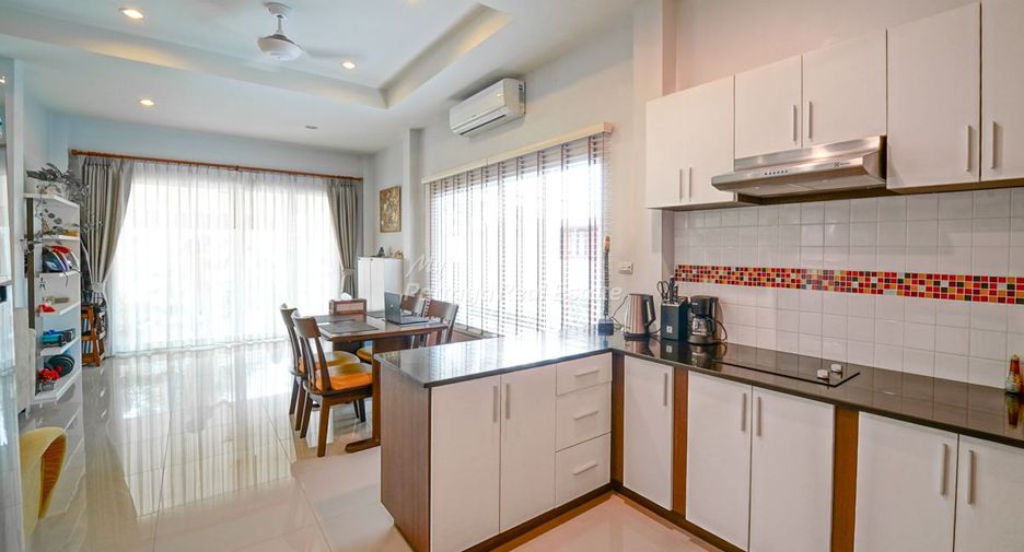 Casa en venta de 3 habitaciones en Bang Lamung, Chonburi