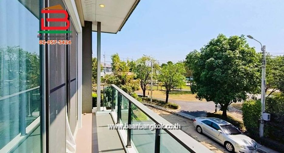 For sale 4 bedrooms house in Pak Kret, Nonthaburi