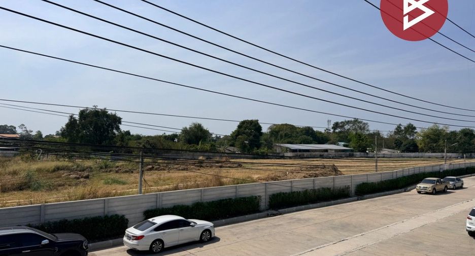 Продажа 3 спальни таунхаус в Mueang Chon Buri, Чонбури