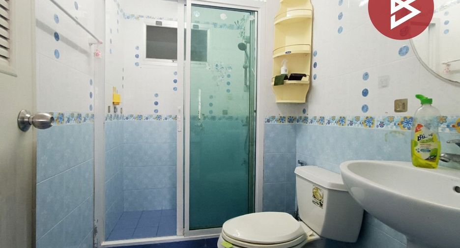 Casa en venta de 4 habitaciones en Phutthamonthon, Nakhon Pathom
