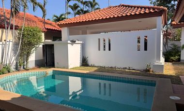 À louer 3 chambres villa à Sattahip, Chonburi