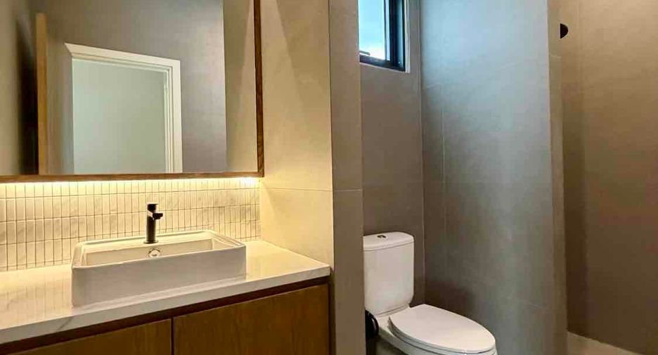 For rent 3 bedrooms villa in Bang Lamung, Chonburi