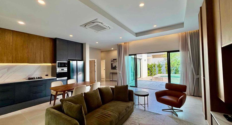 For rent 3 bedrooms villa in Bang Lamung, Chonburi