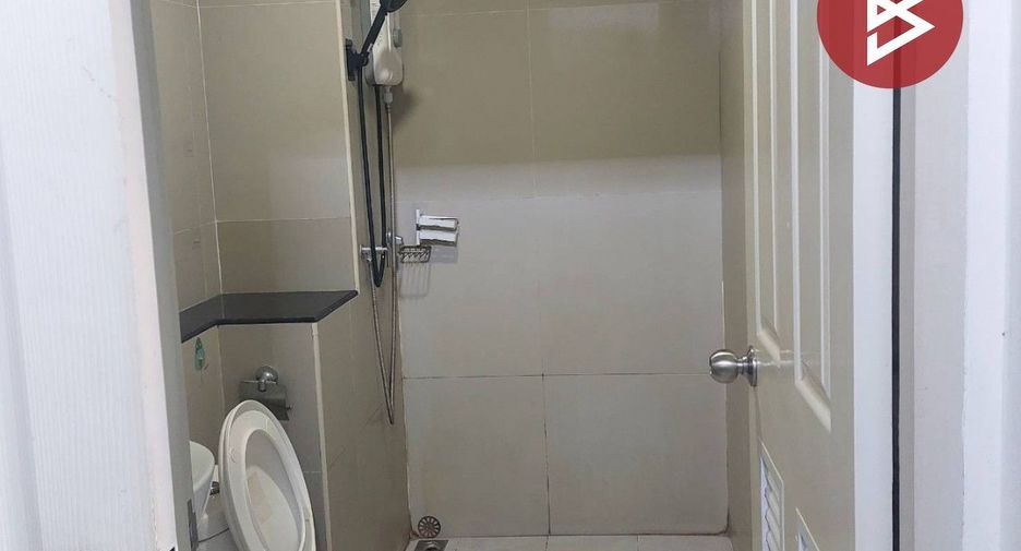 For sale 1 bed condo in Si Racha, Chonburi