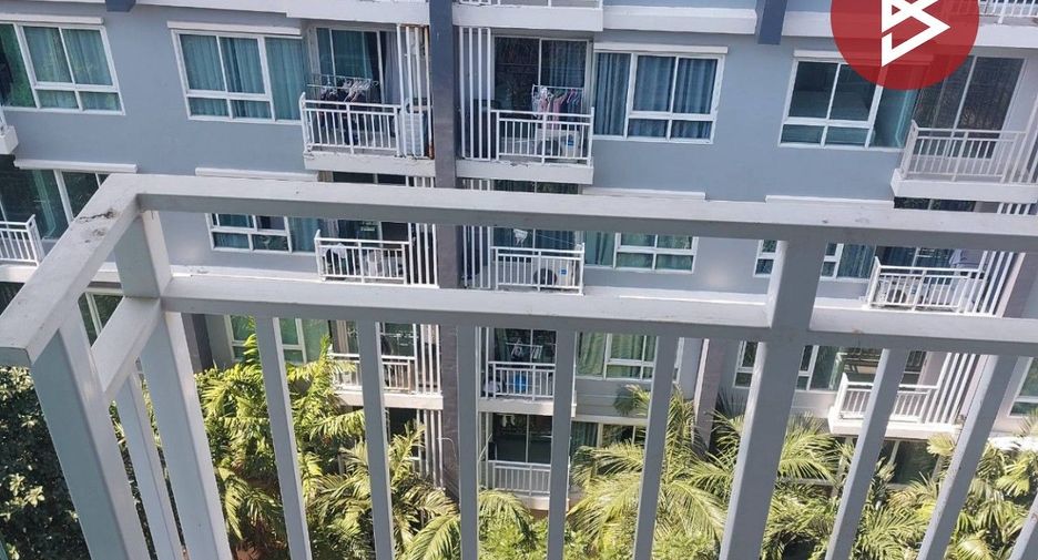 For sale 1 bed condo in Si Racha, Chonburi