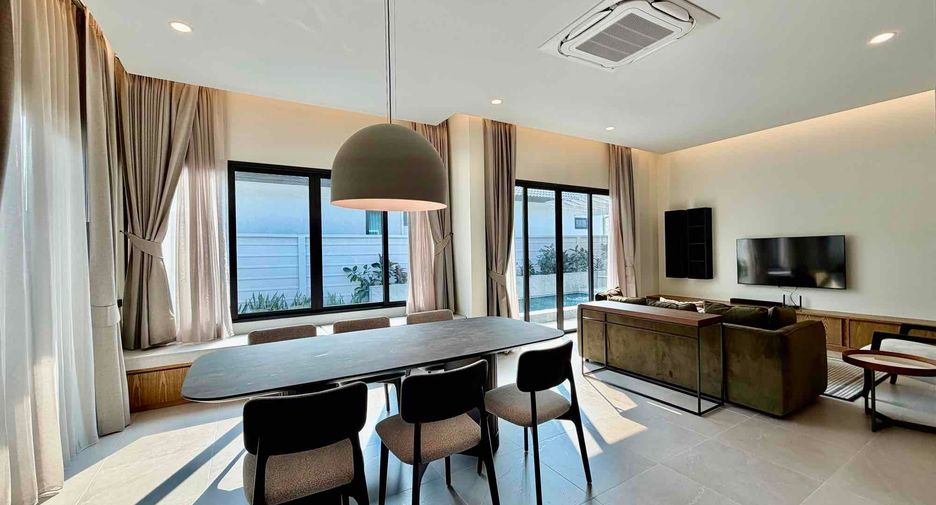 Villa en alquiler de 3 habitaciones en Bang Lamung, Chonburi