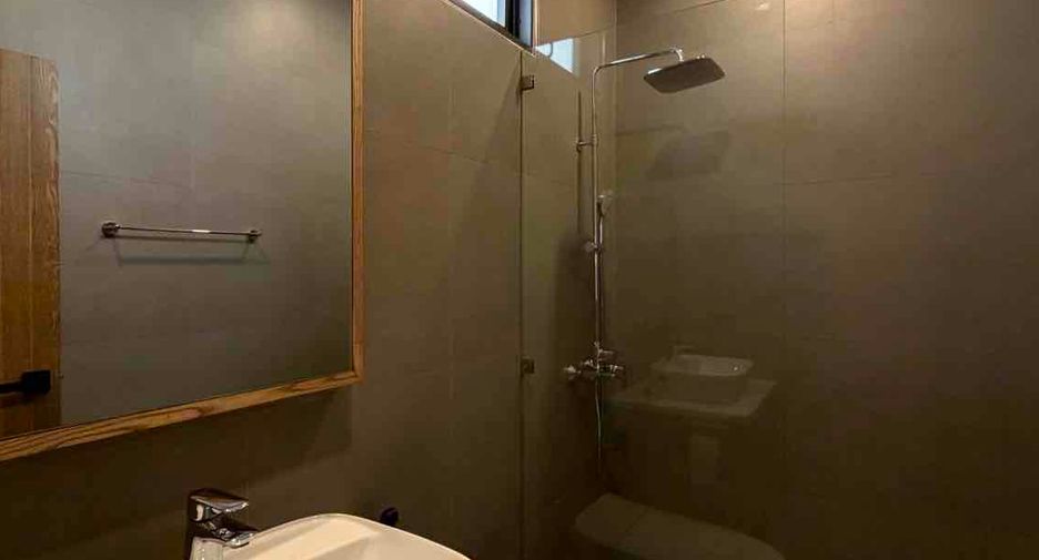 Villa en alquiler de 3 habitaciones en Bang Lamung, Chonburi