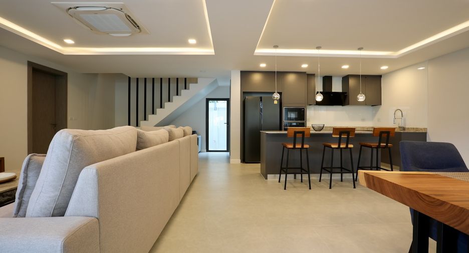 À vendre 5 chambres maison à Jomtien, Pattaya