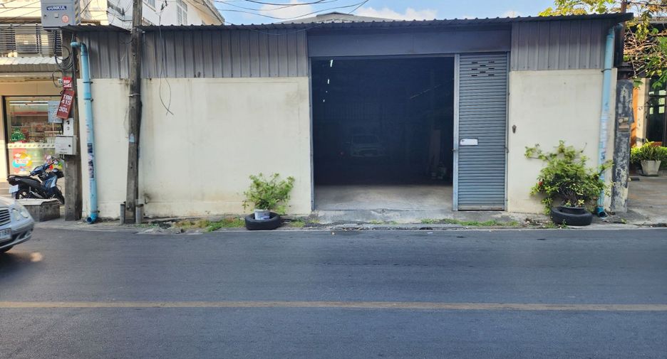 For sale warehouse in Thung Khru, Bangkok