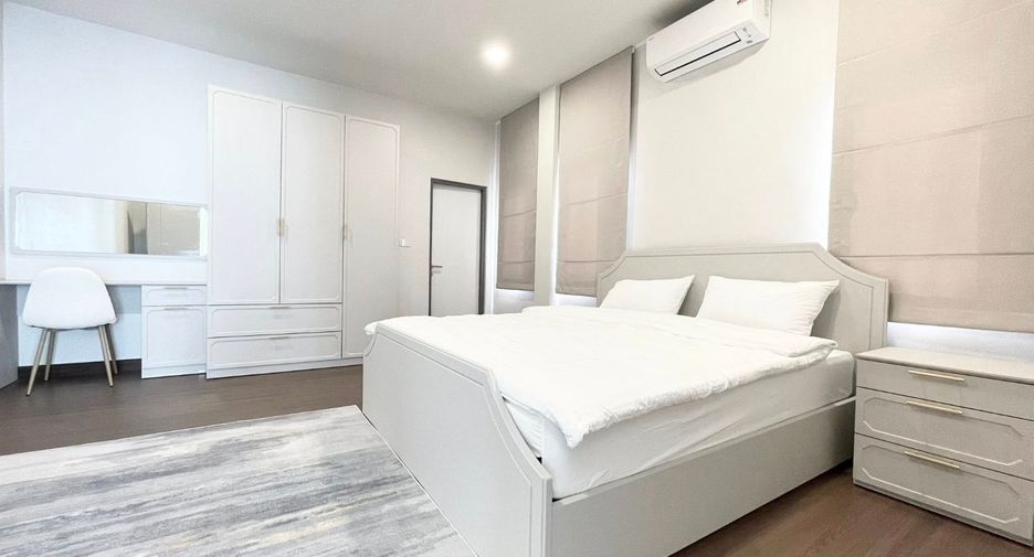 Haus zur Miete mit 4 Zimmer in Bang Phli, Samut Prakan