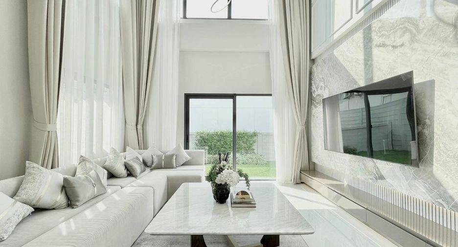 Haus zur Miete mit 4 Zimmer in Bang Phli, Samut Prakan
