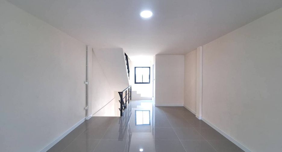 For sale retail Space in Phasi Charoen, Bangkok