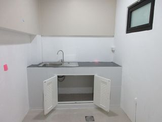 For sale 2 bedrooms townhouse in Thawi Watthana, Bangkok