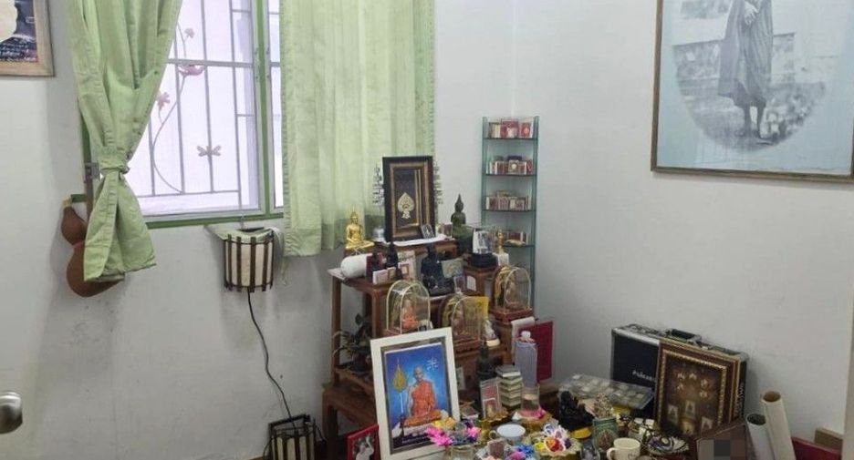 For sale 3 bedrooms townhouse in Phra Samut Chedi, Samut Prakan