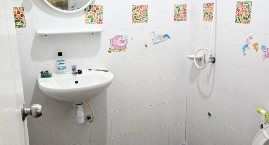 For sale 3 bedrooms townhouse in Phra Samut Chedi, Samut Prakan