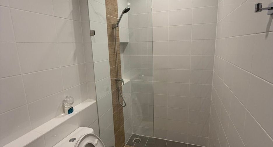 For rent 2 bedrooms townhouse in Bang Phli, Samut Prakan