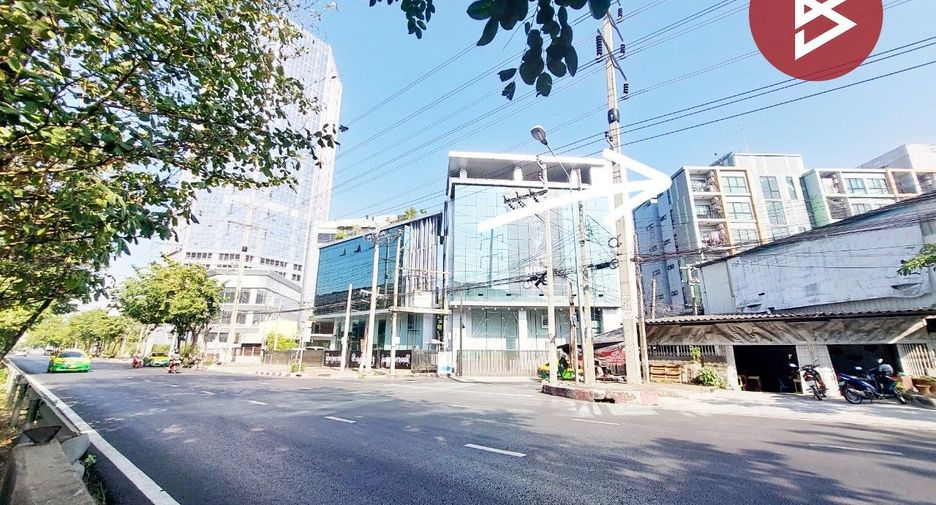 For sale 1 bed condo in Bang Na, Bangkok