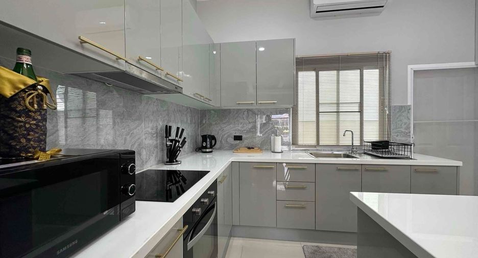 For sale 3 ベッドルーム house in Huay Yai, Pattaya