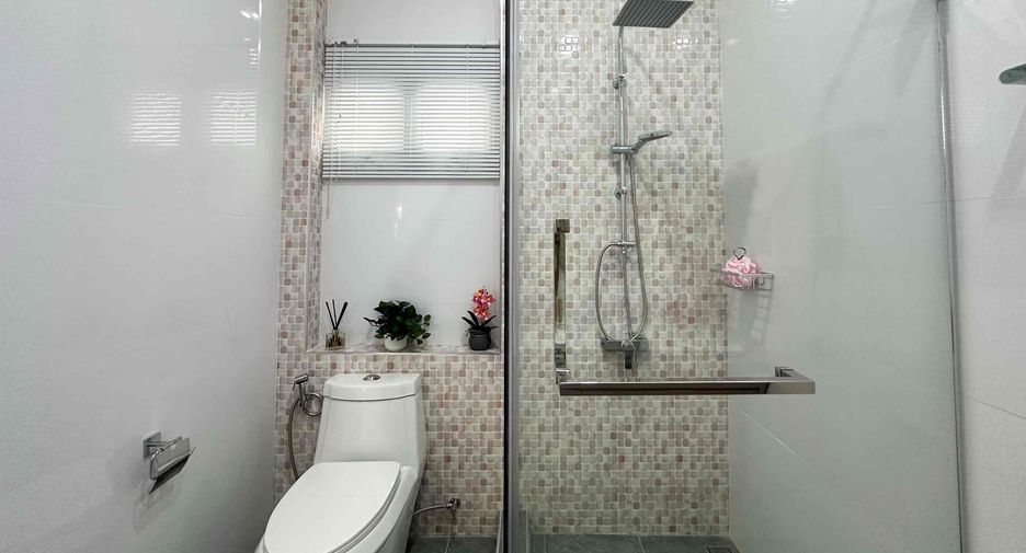 For sale 3 ベッドルーム house in Huay Yai, Pattaya