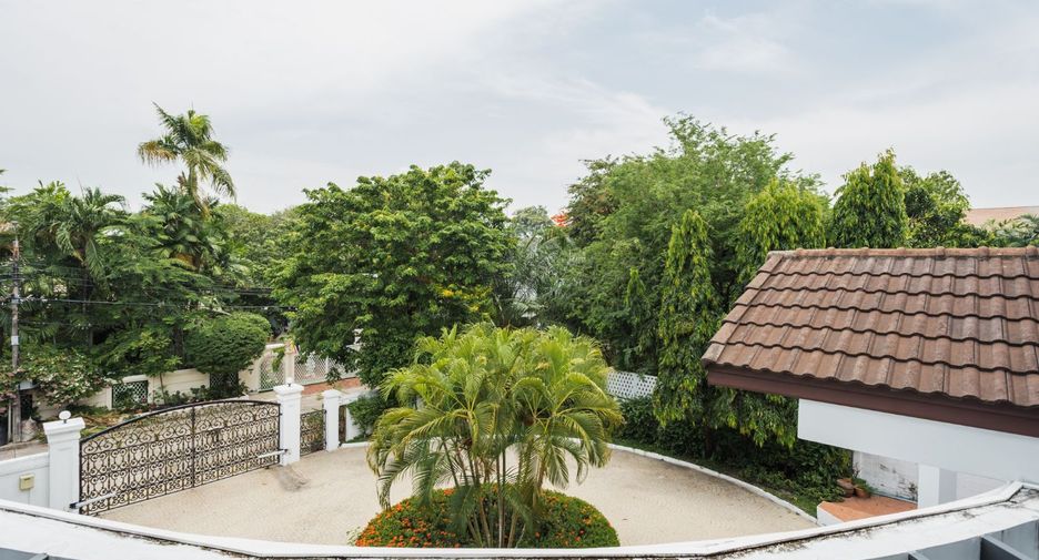 Haus zur Miete mit 4 Zimmer in Suan Luang, Bangkok