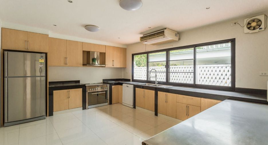 Haus zur Miete mit 4 Zimmer in Suan Luang, Bangkok