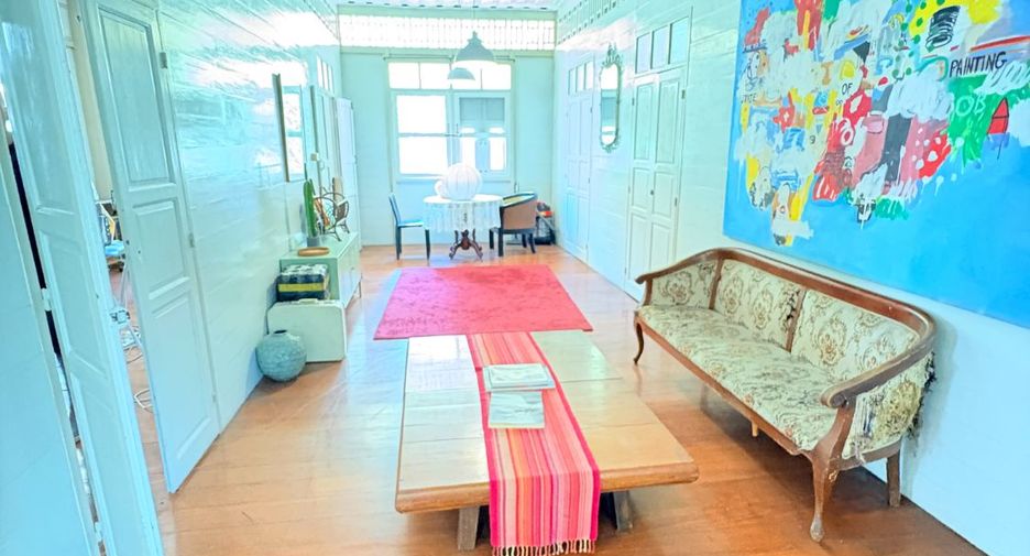 For sale retail Space in Bang Rak, Bangkok