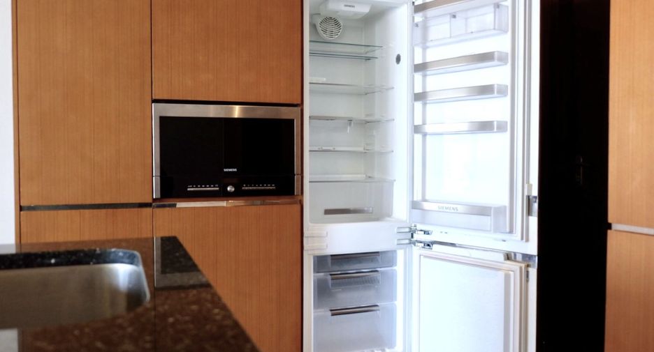 For sale 2 bedrooms condo in Pathum Wan, Bangkok