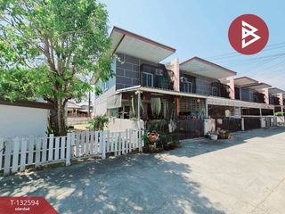 For sale 3 bedrooms townhouse in Phan Thong, Chonburi