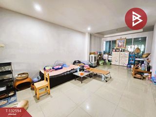 For sale 3 bedrooms townhouse in Phan Thong, Chonburi