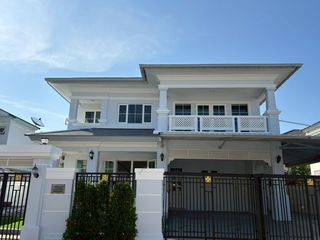 Haus zur Miete mit 4 Zimmer in Prawet, Bangkok