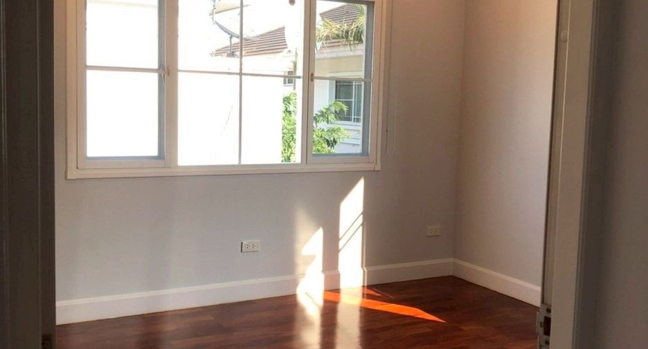 For rent 4 bedrooms house in Prawet, Bangkok